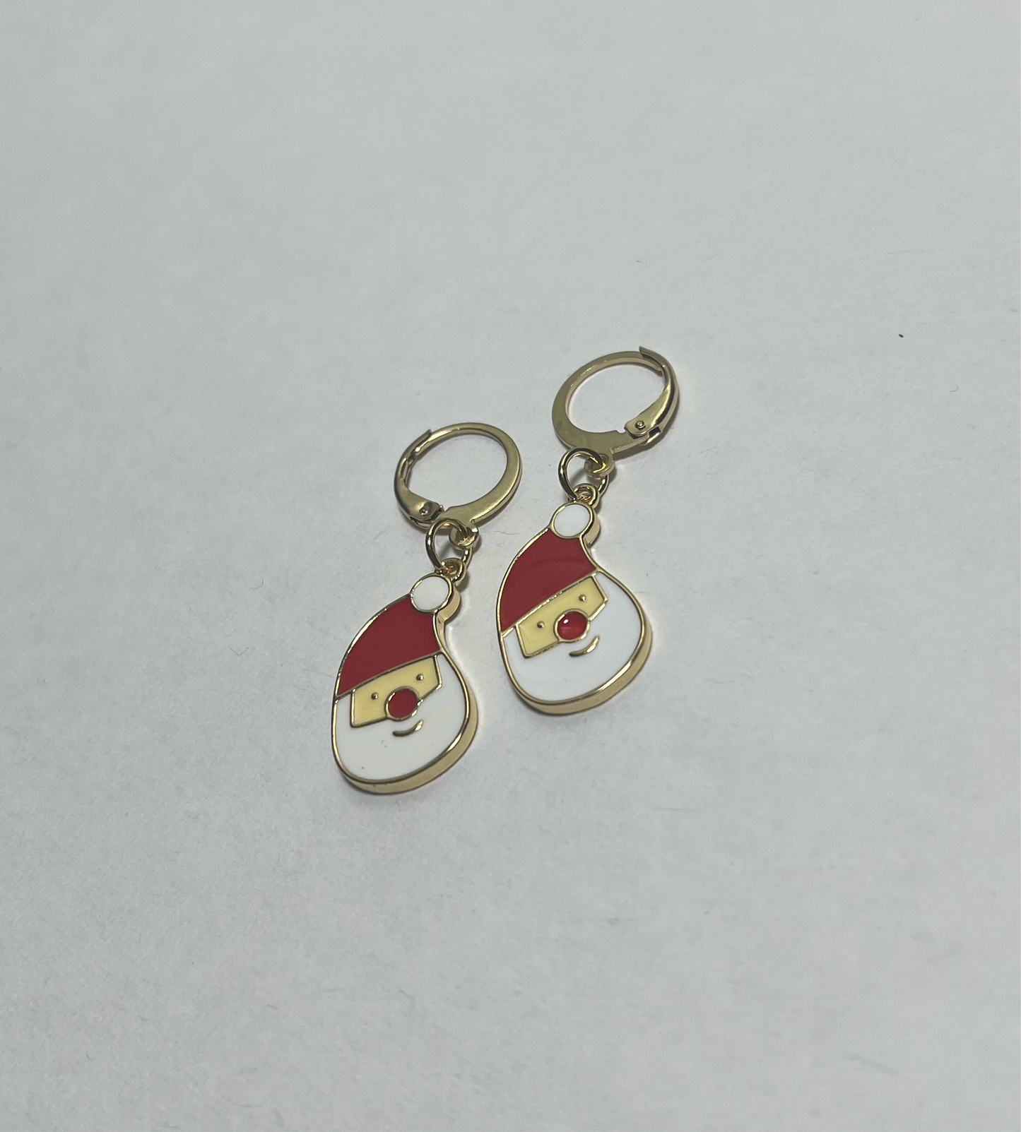 18K gold Santa huggies
